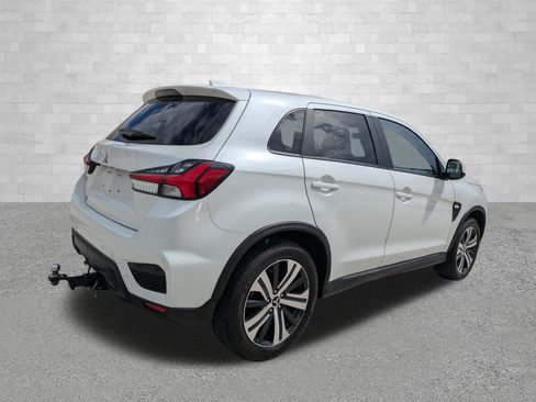 Used 2020 Mitsubishi Outlander Sport ES FWD image 2