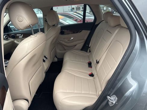 Used 2017 Mercedes-Benz GLC 300 image 10
