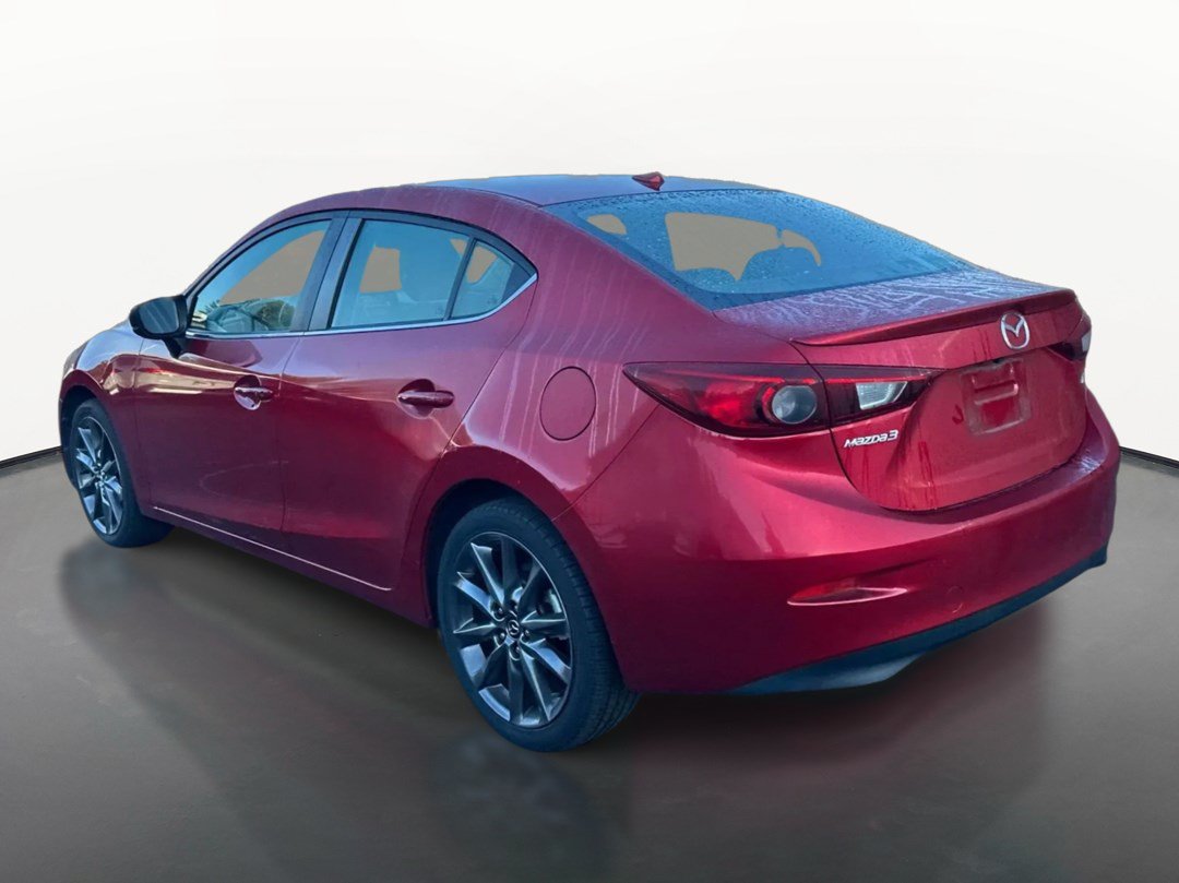 Used 2018 MAZDA MAZDA3 Touring FWD image 5