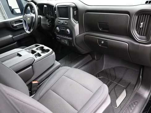 Used 2025 Chevrolet Silverado 2500 Custom w/ Z71 Off-Road Package AWD/4WD image 38