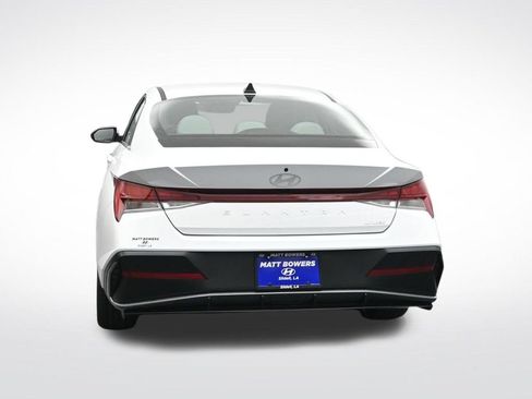 New 2026 Hyundai Elantra Limited FWD image 5