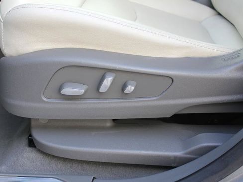 Used 2020 Cadillac XT5 Premium Luxury image 23