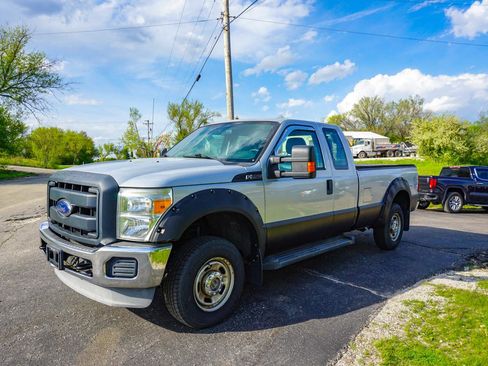 Used 2012 Ford F250 XL w/ PWR Equipment Group AWD/4WD image 8