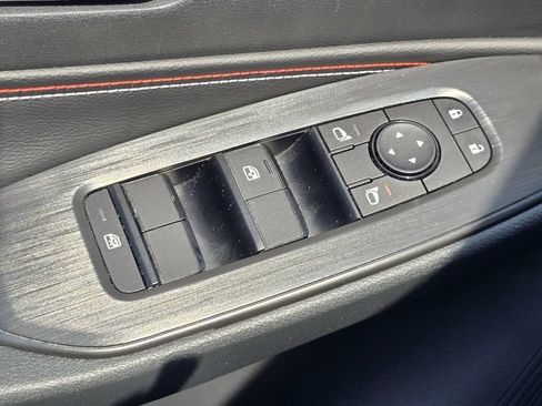Used 2026 Nissan Sentra SR w/ Floor Mat Package FWD image 25