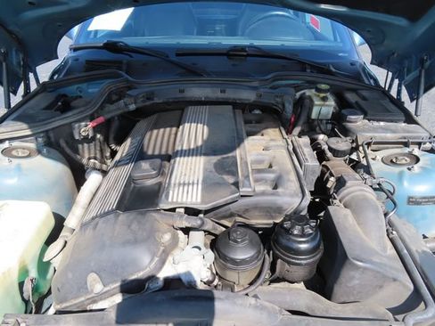 Used 2002 BMW Z3 2.5i RWD image 27