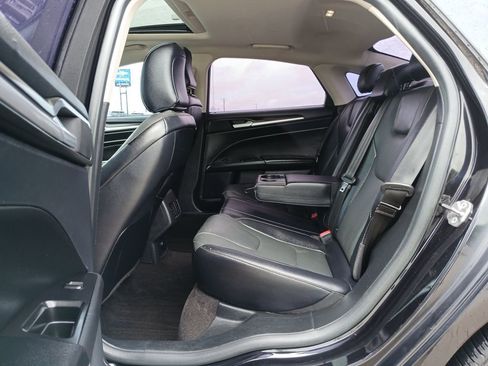 Used 2020 Ford Fusion Titanium AWD/4WD image 25