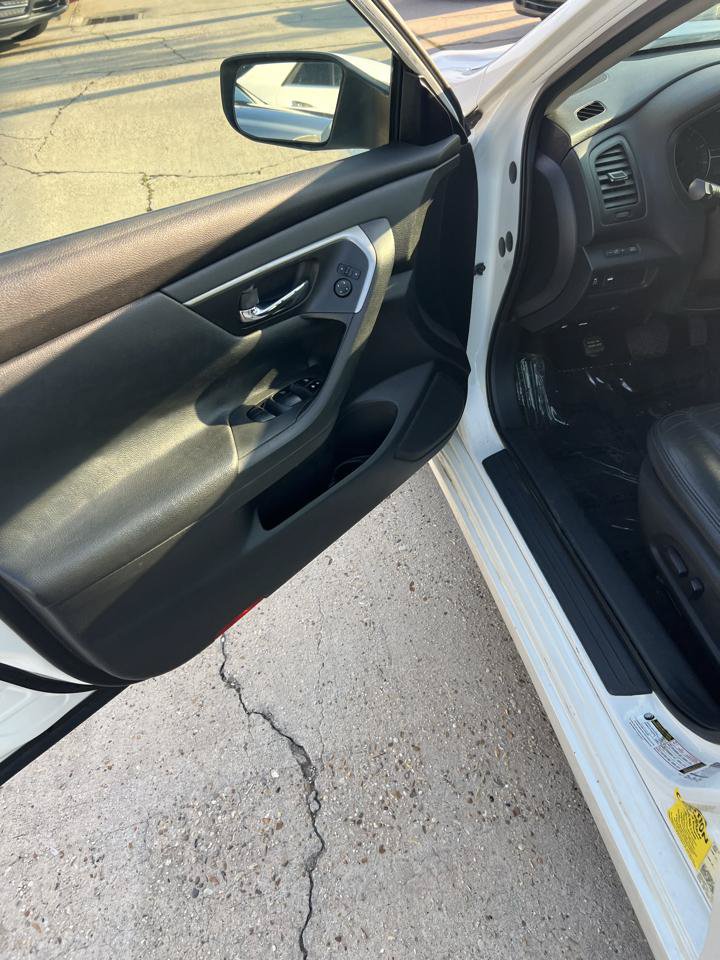 Used 2015 Nissan Altima 2.5 S w/ Power Driver Seat Package FWD image 13