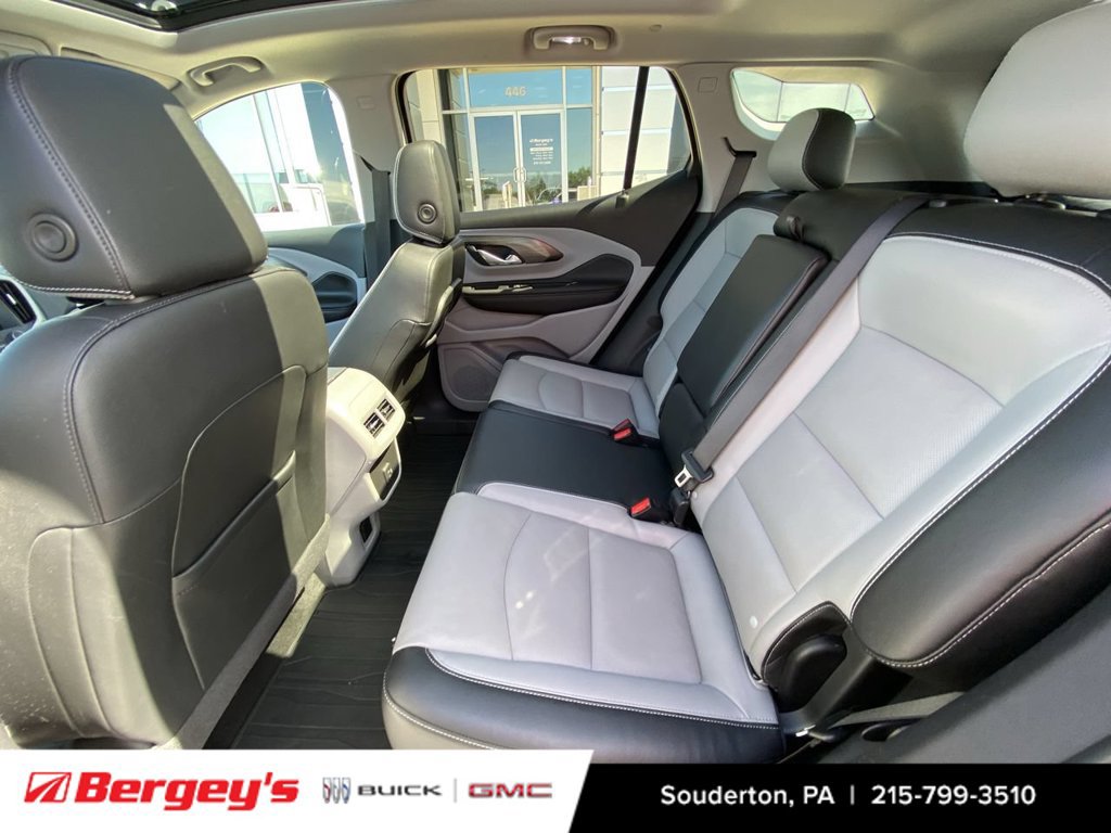 Used 2023 GMC Terrain SLT FWD image 29