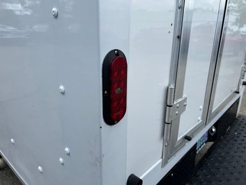 Used 2021 GMC Savana 3500 w/ Driver Convenience Package RWD image 11
