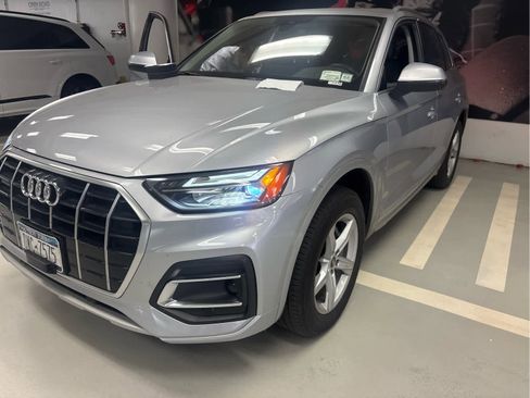 Used 2022 Audi Q5 2.0T Premium AWD/4WD image 2