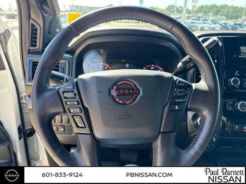 Used 2023 Nissan Titan PRO-4X w/ Pro-4x Convenience Package AWD/4WD image 19