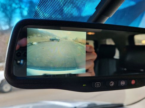 Used 2014 Chevrolet Suburban LT w/ Luxury Package image 23