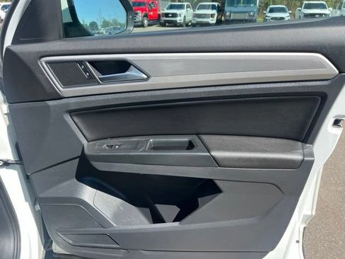 Used 2019 Volkswagen Atlas SE w/ Towing Package AWD/4WD image 10