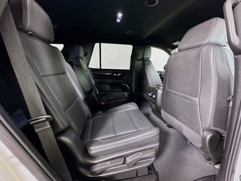 Used 2022 GMC Yukon Denali image 32
