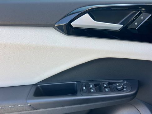 New 2026 Volkswagen Taos S FWD image 11