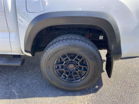 Used 2020 Toyota Tacoma TRD Pro image 5