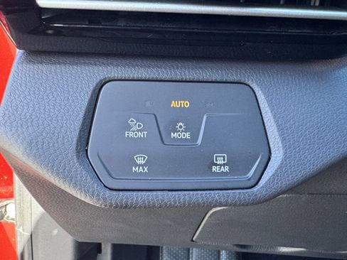 Certified 2025 Volkswagen ID.4 Pro S image 29