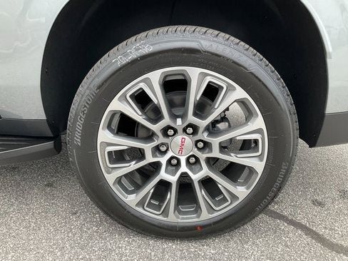 New 2026 GMC Yukon XL Denali image 27