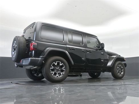New 2025 Jeep Wrangler Sahara image 39