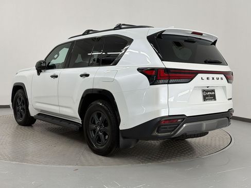 Certified 2025 Lexus LX 700h Overtrail AWD/4WD image 3