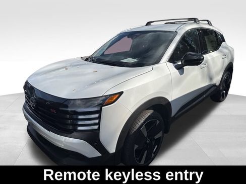 New 2026 Nissan Kicks SR w/ Cold Weather Package AWD/4WD image 3