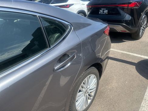 Used 2013 Lexus ES 350 w/ Luxury Pkg FWD image 9