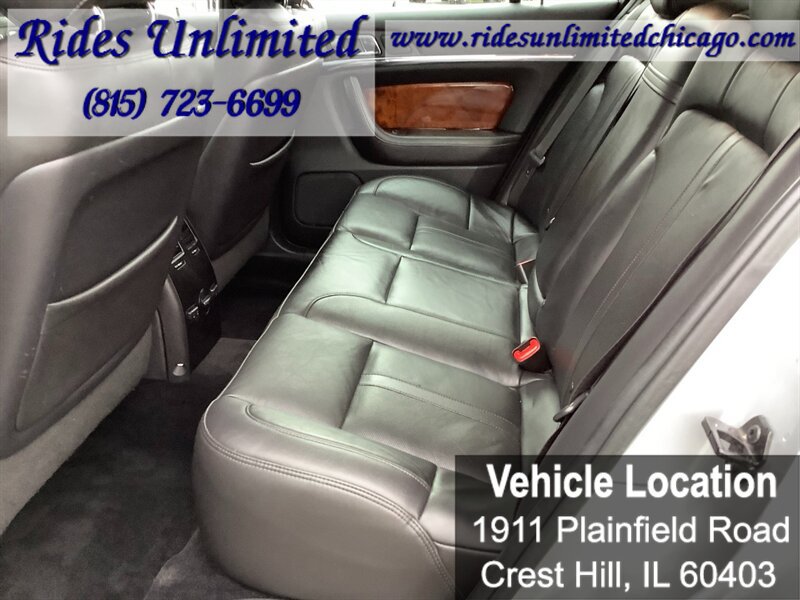 Used 2013 Lincoln MKS FWD image 30