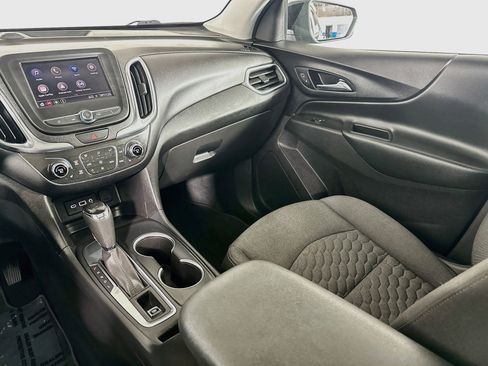 Used 2021 Chevrolet Equinox LT FWD image 22