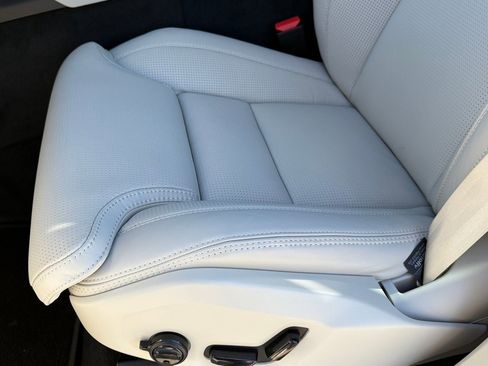 New 2026 Volvo XC90 B6 Ultra image 21