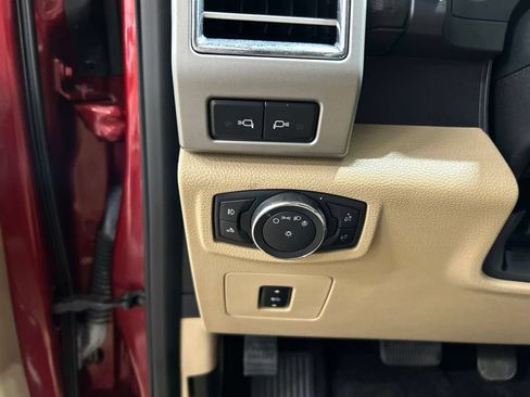 Used 2016 Ford F150 Lariat AWD/4WD image 13