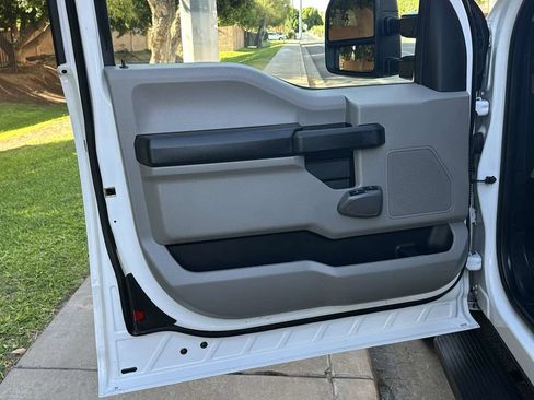 Used 2019 Ford F250 XL w/ XL Decor Group RWD image 32
