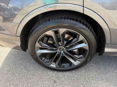 New 2026 Audi Q7 3.0T Premium Plus AWD/4WD image 23