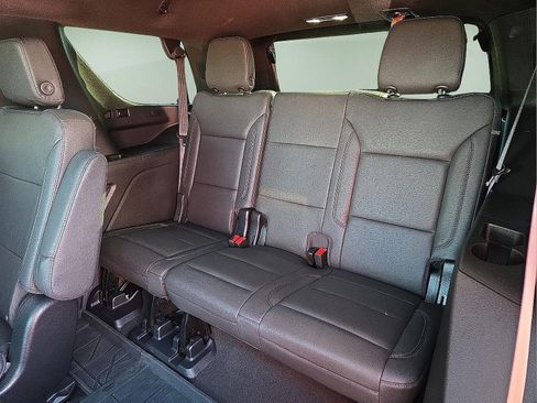 Used 2023 Chevrolet Tahoe Z71 w/ Luxury Package image 10