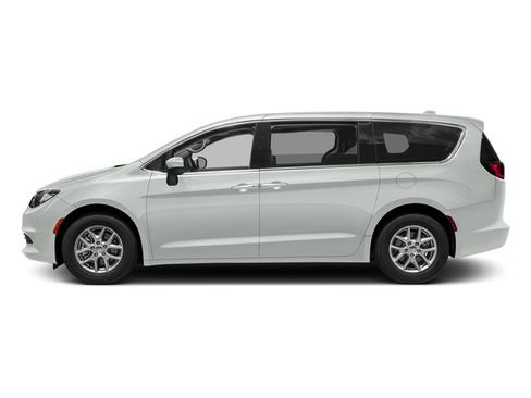 Certified 2017 Chrysler Pacifica LX FWD image 2