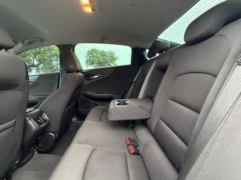 Used 2021 Chevrolet Malibu LT FWD image 12
