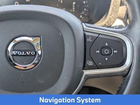 Used 2021 Volvo XC60 T5 Momentum w/ Premium Package FWD image 21