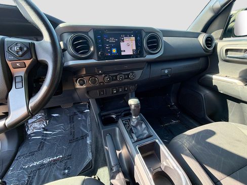 Used 2019 Toyota Tacoma TRD Off-Road image 22