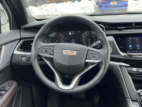 Used 2024 Cadillac XT6 Premium Luxury AWD/4WD image 14