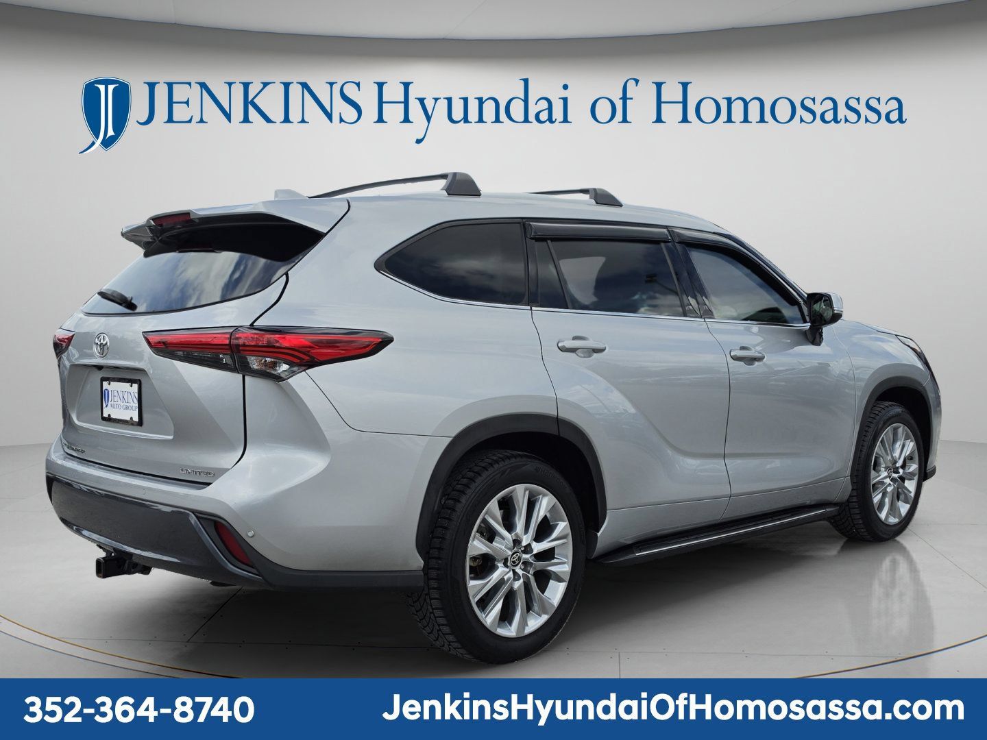 Used 2022 Toyota Highlander Limited FWD image 4