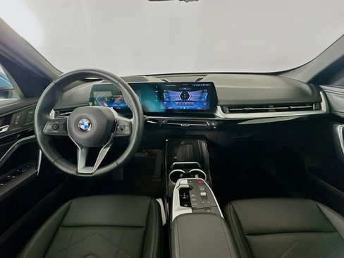 Used 2025 BMW X1 xDrive28i AWD/4WD image 14