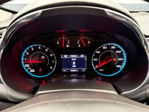 Used 2017 Chevrolet Malibu LT image 4