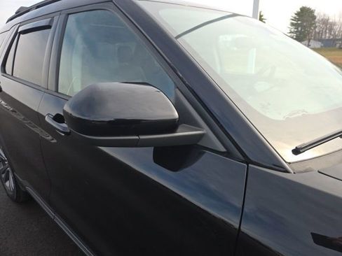 Used 2023 Ford Explorer XLT w/ Equipment Group 202A image 6