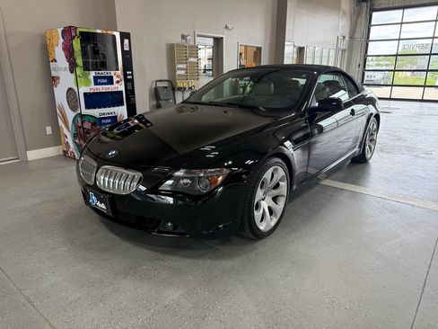 Used 2004 BMW 645Ci Convertible RWD image 2
