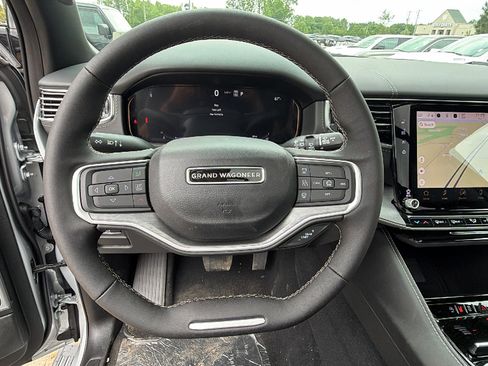 New 2026 Jeep Grand Wagoneer L Limited AWD/4WD image 24