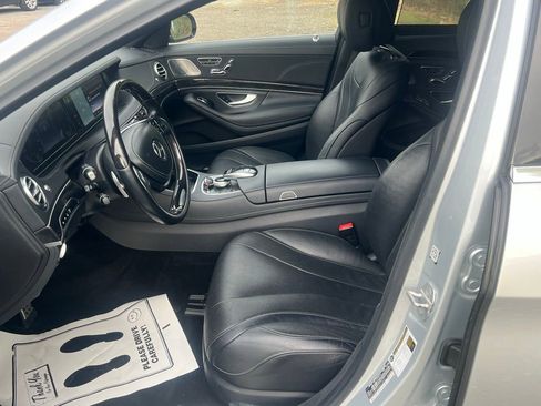 Used 2017 Mercedes-Benz S 550 4MATIC Sedan w/ Sport Package image 10