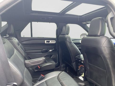 Used 2022 Ford Explorer ST w/ Equipment Group 401A AWD/4WD image 14