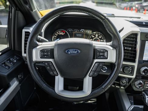 Used 2019 Ford F150 Lariat w/ Equipment Group 502A Luxury image 39