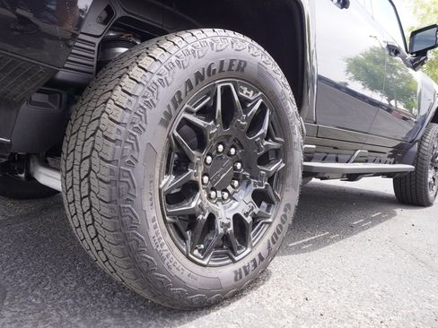 New 2025 GMC Hummer EV 2X image 6