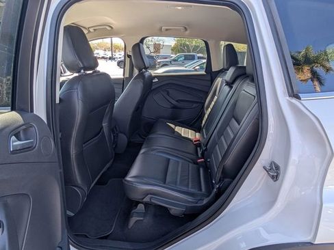 Used 2018 Ford Escape Titanium image 9