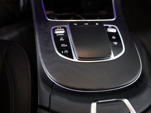 Used 2022 Mercedes-Benz E 450 4MATIC Sedan image 25